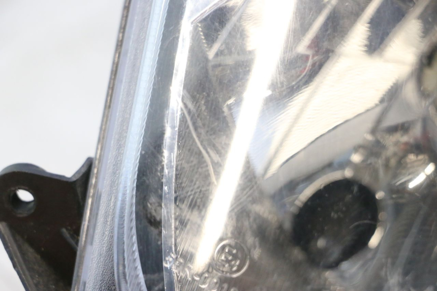 photo de REFLEKTOR PRZEDNI UNIVERSAL BIKE ZN50QT-11B 50 (2018 - 2021) - Zdjęcie dodatkowe