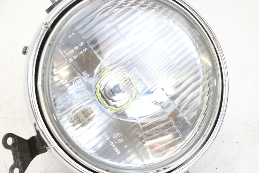 photo de REFLEKTOR PRZEDNI KAWASAKI ZR 7 750 (1999 - 2004) - Punkty mocowania