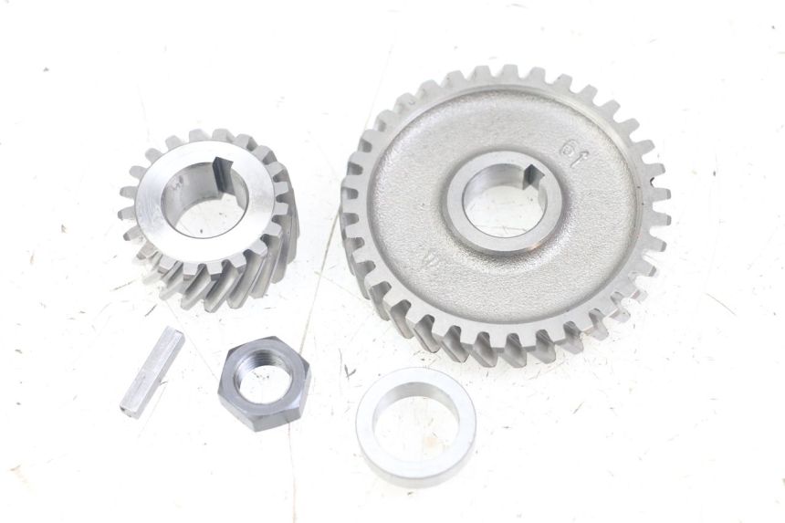 photo de ZĘBATKA NAPĘDU RIEJU MRT 50 (2018 - 2021) - Inny kąt widzenia