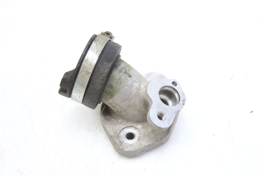 photo de PRZEWÓD SSĄCY YAMAHA CYGNUS X INJECTION 125 (2007 - 2013) - Zbliżenie techniczne