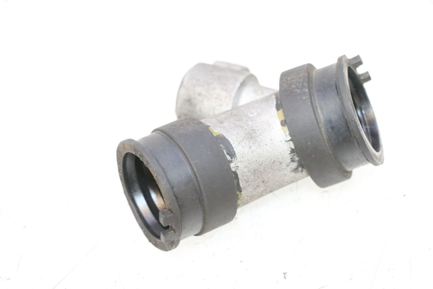 photo de PRZEWÓD SSĄCY PEUGEOT SATELIS COMPRESSOR K15 125 (2006 - 2009) - Zbliżenie techniczne