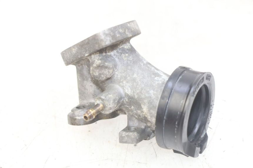 photo de PRZEWÓD SSĄCY YAMAHA XMAX X-MAX 125 (2006 - 2009) - Szczegół części