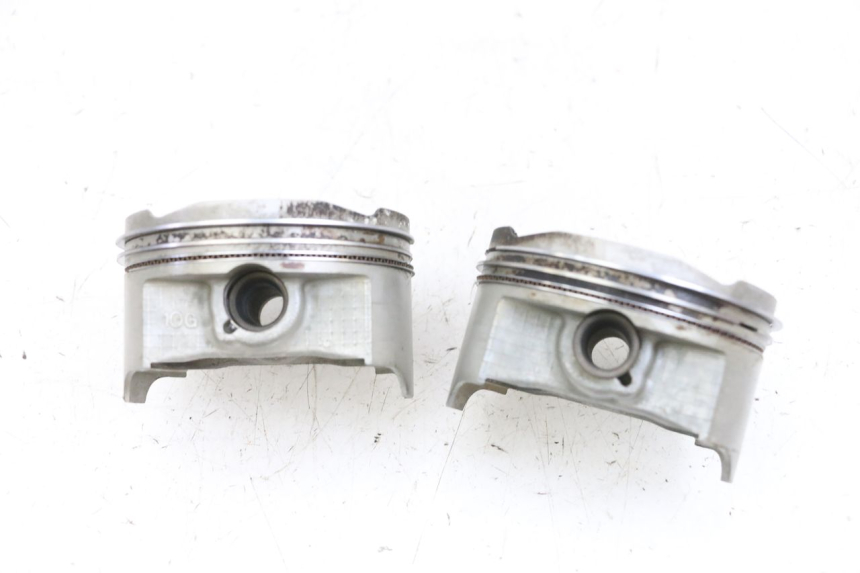 photo de TŁOK SUZUKI BURGMAN EXECUTIVE ABS 650 (2006 - 2012) - Stan powierzchni