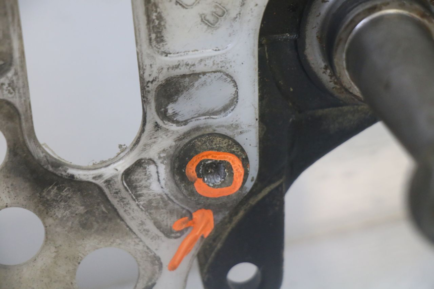 photo de Zwrotnica piasty YAMAHA YFM R RAPTOR 250 (2008 - 2014) - Inny kąt widzenia