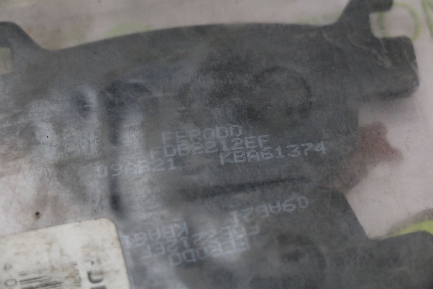 photo de Klocki hamulcowe tylne HONDA SH ABS 125 (2012 - 2017) - Inny kąt widzenia