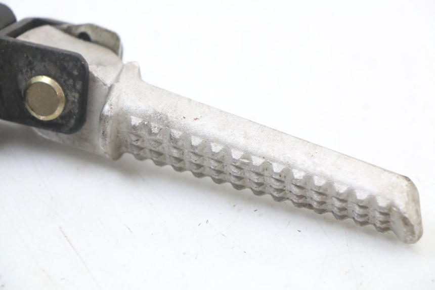 photo de PŁYTKA PODNÓŻKA TYLNA PRAWA DAELIM A-FOUR 2T 50 (2005 - 2012) - Zoom stanu zużycia