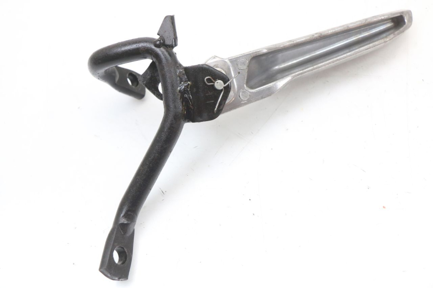 photo de PŁYTKA PODNÓŻKA TYLNA PRAWA JONWAY AZTRAL 125 (2008 - 2017) - Zbliżenie techniczne