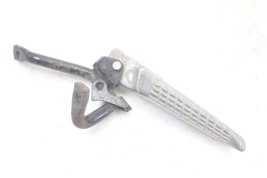 photo de PŁYTKA PODNÓŻKA TYLNA PRAWA JONWAY AZTRAL 125 (2008 - 2017) - Zbliżenie techniczne