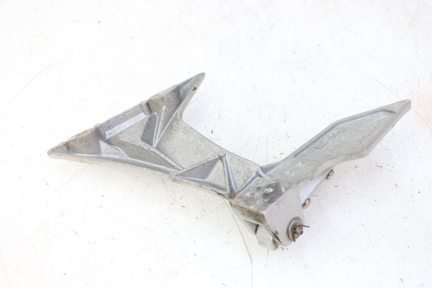 photo de PŁYTKA PODNÓŻKA TYLNA PRAWA STAHO FH 50 (2018 - 2019) - Zbliżenie techniczne