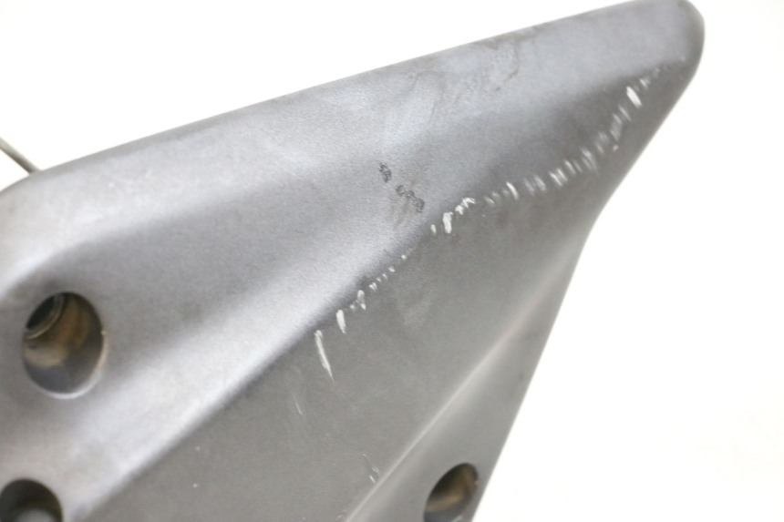 photo de PŁYTKA PODNÓŻKA TYLNA PRAWA HONDA FJS SILVER WING SILVERWING 400 (2005 - 2008) - Stan powierzchni