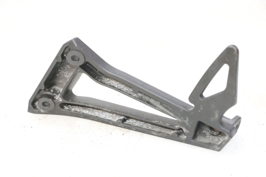 photo de PŁYTKA PODNÓŻKA TYLNA PRAWA YAMAHA FZ6 FAZER S2 600 (2007 - 2011) - Zoom stanu zużycia