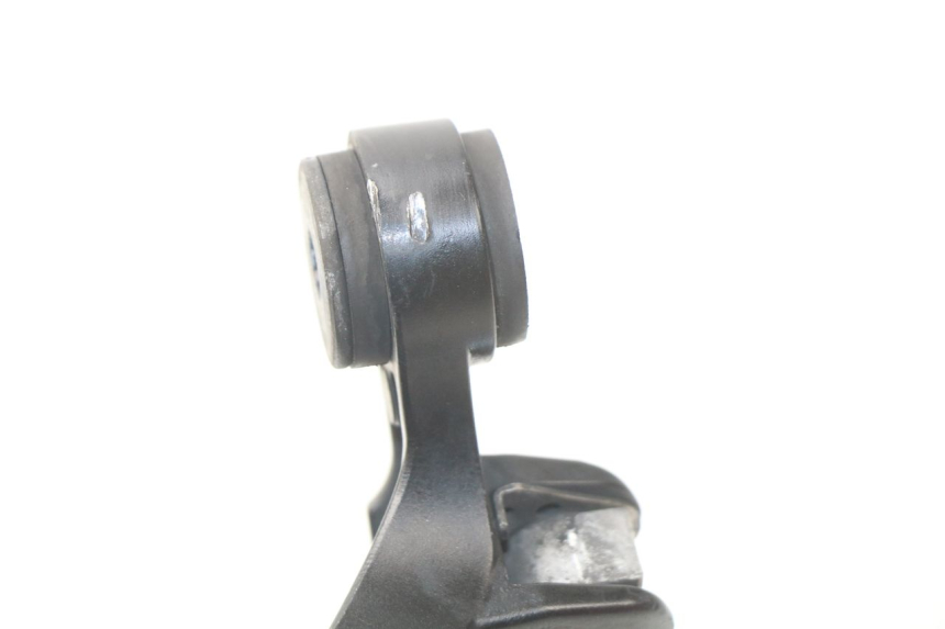 photo de PŁYTKA PODNÓŻKA TYLNA PRAWA SUZUKI GSX-R GSXR 750 (2011 - 2016) - Szczegół części