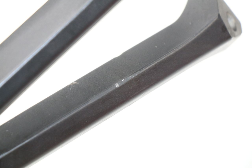 photo de PŁYTKA PODNÓŻKA TYLNA PRAWA SUZUKI GSX-R GSXR 750 (2011 - 2016) - Inny kąt widzenia