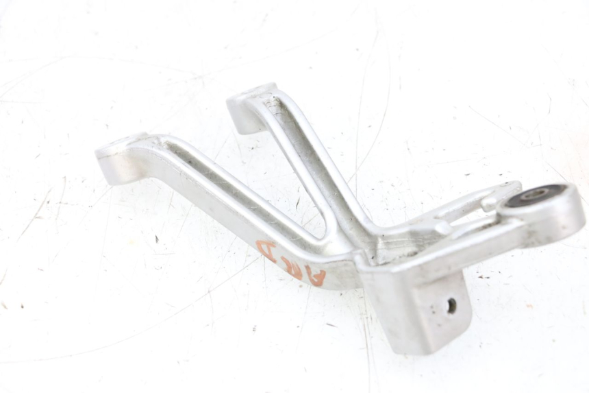 photo de PŁYTKA PODNÓŻKA TYLNA PRAWA SUZUKI GSXR GSX-R 1000 (2003 - 2004) - Zoom stanu zużycia