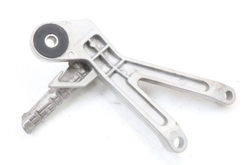 photo de PŁYTKA PODNÓŻKA TYLNA PRAWA HYOSUNG GTR 125 (2006 - 2008) - Punkty mocowania