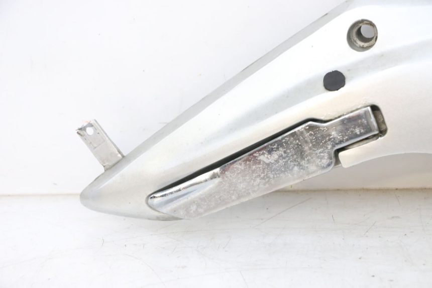 photo de PŁYTKA PODNÓŻKA TYLNA PRAWA JM MOTORS GTS 125 (2015 - 2019) - Szczegóły charakterystyczne