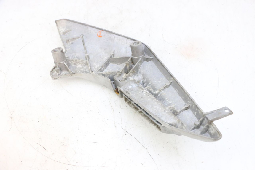 photo de PŁYTKA PODNÓŻKA TYLNA PRAWA JM MOTORS GTS 125 (2015 - 2019) - Stan powierzchni