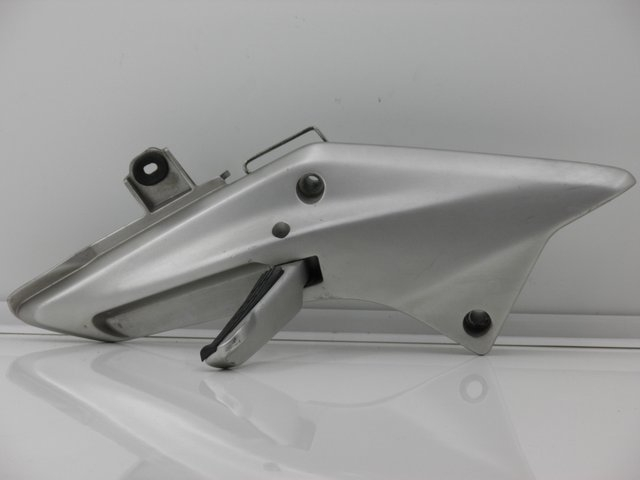 photo de PŁYTKA PODNÓŻKA TYLNA PRAWA HONDA FJS SILVER WING ABS 600 (2004 - 2007) - Widok główny