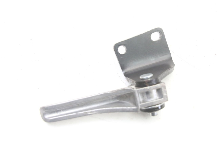 photo de PŁYTKA PODNÓŻKA TYLNA PRAWA PIAGGIO NRG POWER PUREJET 50 (2018 - 2021) - Zbliżenie techniczne