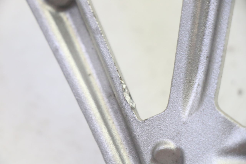 photo de PŁYTKA PODNÓŻKA TYLNA PRAWA BMW R GS 1250 (2021 - 2024) - Zbliżenie techniczne