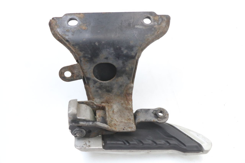 photo de PŁYTKA PODNÓŻKA TYLNA PRAWA HONDA SH ABS 125 (2012 - 2017) - Zbliżenie techniczne