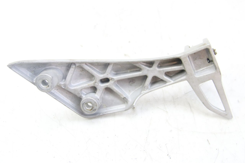 photo de PŁYTKA PODNÓŻKA TYLNA PRAWA HONDA VISION NSC R 50 (2013 - 2015) - Zoom stanu zużycia