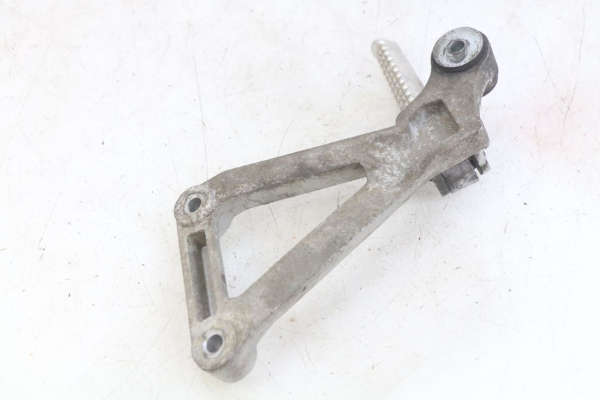 photo de PŁYTKA PODNÓŻKA TYLNA PRAWA DAELIM VJ ROADWIN FI 125 (2008 - 2017) - Zoom stanu zużycia