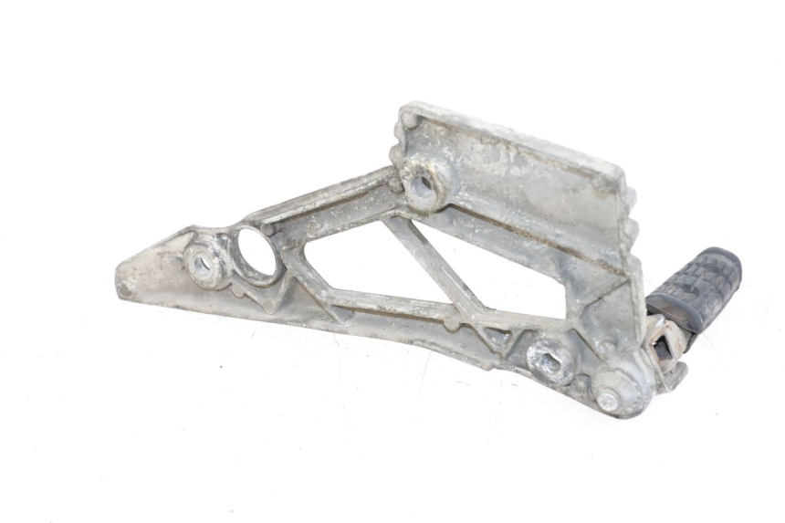 photo de PŁYTKA PODNÓŻKA TYLNA PRAWA YAMAHA XJ F 900 (1983 - 1994) - Inny kąt widzenia