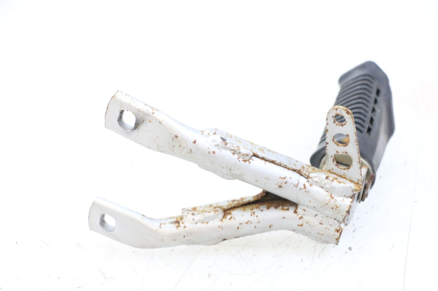 photo de PŁYTKA PODNÓŻKA TYLNA PRAWA HYOSUNG XRX 125 (2000 - 2008) - Zbliżenie techniczne