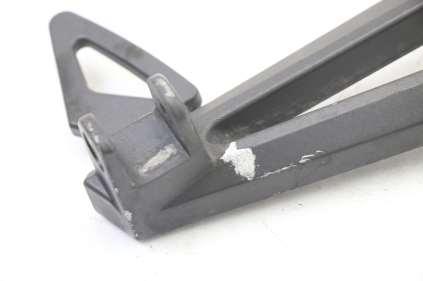 photo de PŁYTKA PODNÓŻKA TYLNA PRAWA YAMAHA FZ6 FAZER S2 600 (2007 - 2011) - Szczegół części