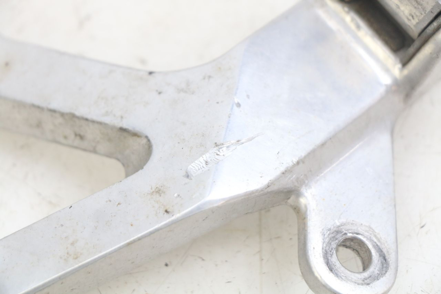 photo de PŁYTKA PODNÓŻKA TYLNA PRAWA YAMAHA YZF R THUNDERCAT 600 (1996 - 2003) - Widok ogólny