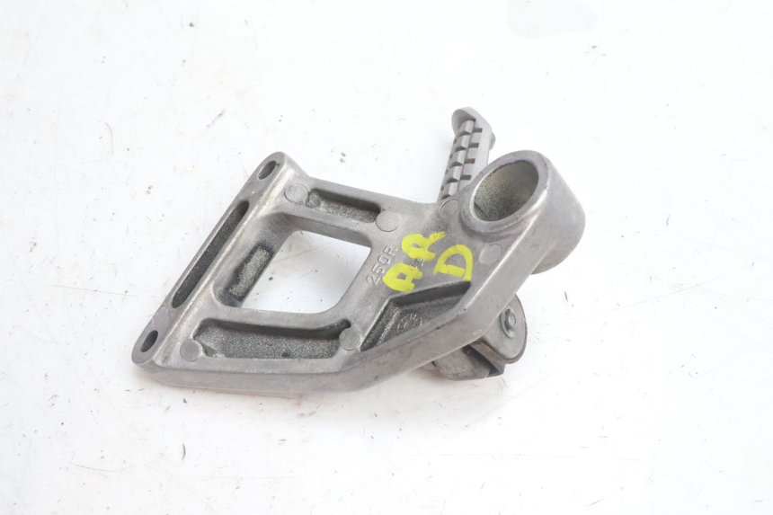 photo de PŁYTKA PODNÓŻKA TYLNA PRAWA KAWASAKI ZZR 600 (1995 - 2004) - Widok ogólny