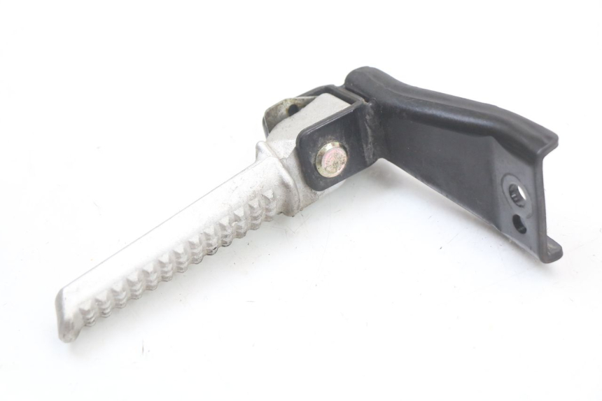 photo de PŁYTKA PODNÓŻKA TYLNA LEWA DAELIM A-FOUR 2T 50 (2005 - 2012) - Szczegół części