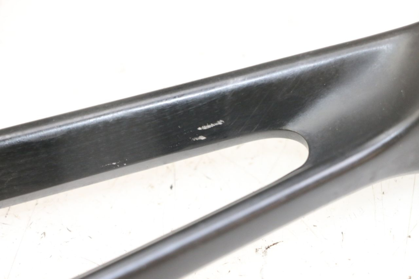 photo de PŁYTKA PODNÓŻKA TYLNA LEWA BMW S RR ABS S1000RR 1000 (2015 - 2018) - Szczegół części