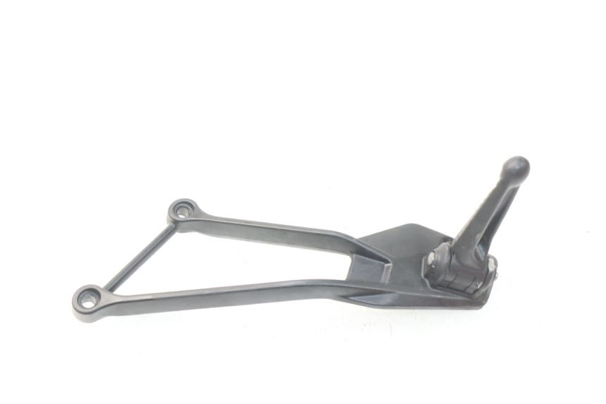 photo de PŁYTKA PODNÓŻKA TYLNA LEWA MV AGUSTA BRUTALE R WALLY 910 (2008 - 2008) - Zbliżenie techniczne