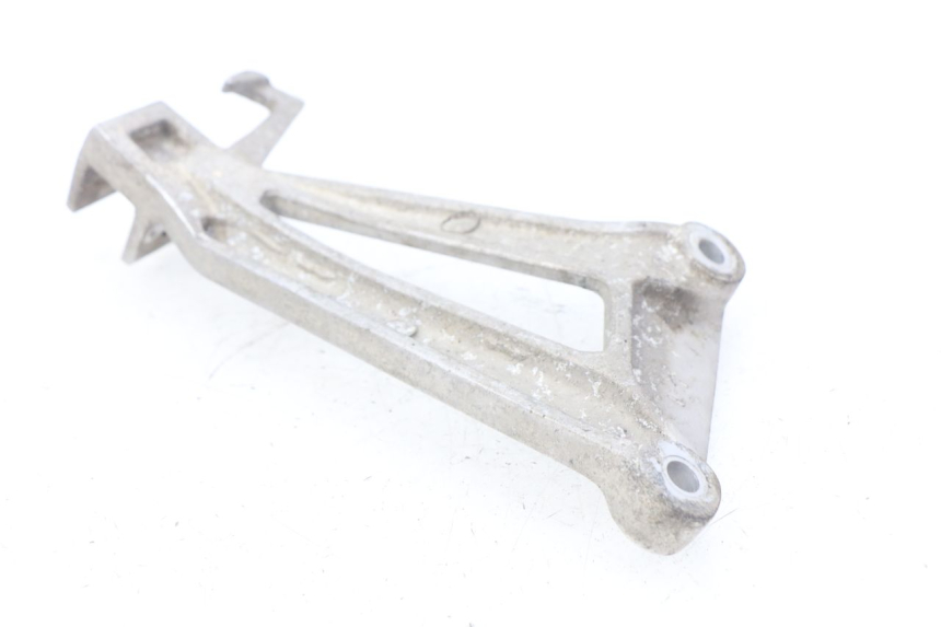 photo de PŁYTKA PODNÓŻKA TYLNA LEWA HONDA CBR R 125 (2003 - 2006) - Szczegół części