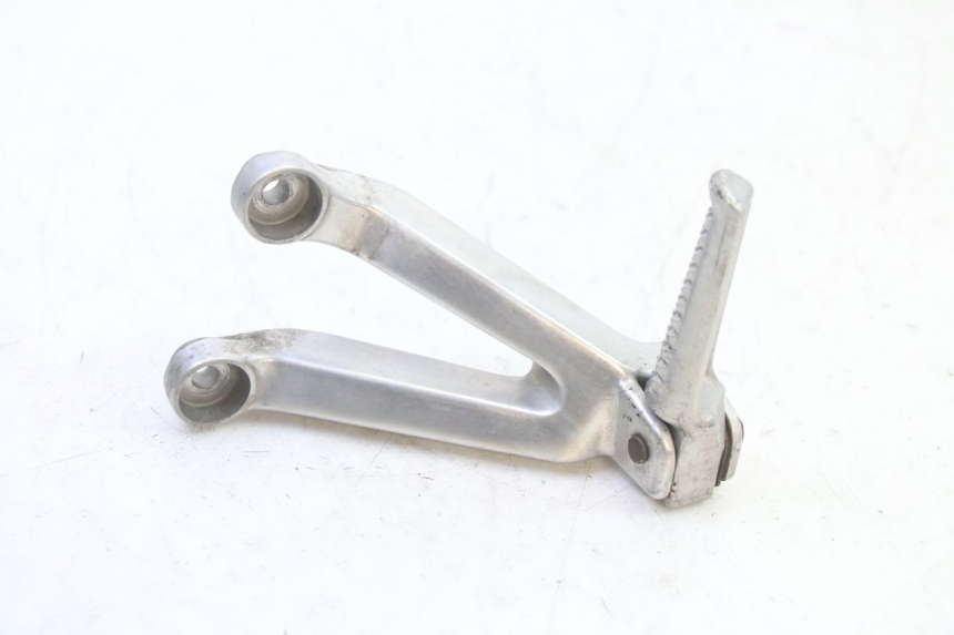 photo de PŁYTKA PODNÓŻKA TYLNA LEWA HONDA CBR RR FIREBLADE 900 (1992 - 1994) - Inny kąt widzenia