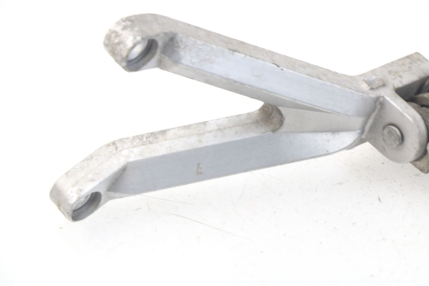 photo de PŁYTKA PODNÓŻKA TYLNA LEWA HYOSUNG COMET GTR 125 (2007 - 2014) - Zbliżenie techniczne