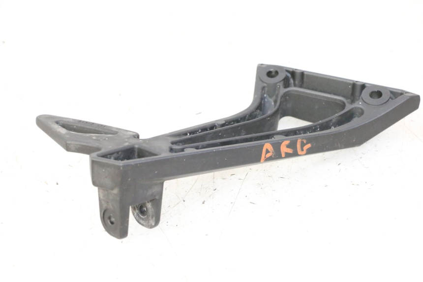 photo de PŁYTKA PODNÓŻKA TYLNA LEWA YAMAHA FZ6 FAZER S2 600 (2007 - 2011) - Zoom stanu zużycia