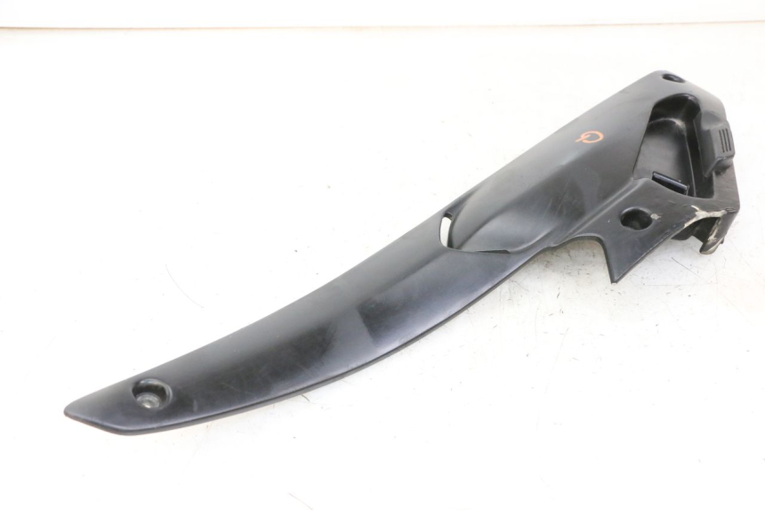 photo de PŁYTKA PODNÓŻKA TYLNA LEWA GILERA NEXUS 300 (2008 - 2013) - Zbliżenie techniczne