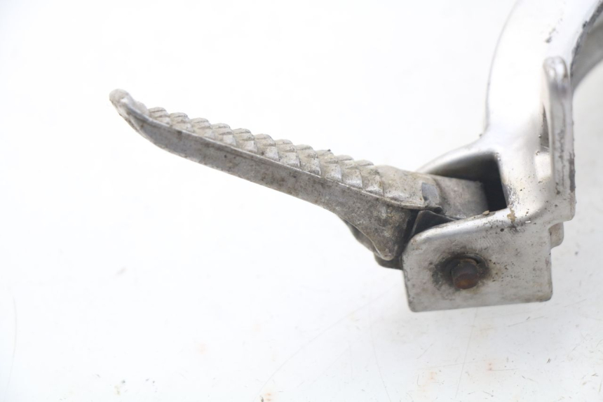 photo de PŁYTKA PODNÓŻKA TYLNA LEWA SUZUKI GSX-R GSXR 600 (2001 - 2003) - Zoom stanu zużycia