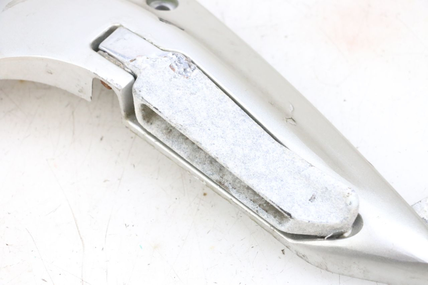 photo de PŁYTKA PODNÓŻKA TYLNA LEWA JM MOTORS GTS 125 (2015 - 2019) - Szczegóły charakterystyczne