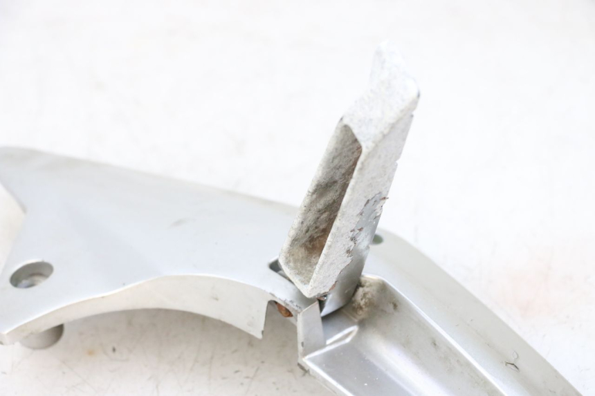 photo de PŁYTKA PODNÓŻKA TYLNA LEWA JM MOTORS GTS 125 (2015 - 2019) - Inny kąt widzenia