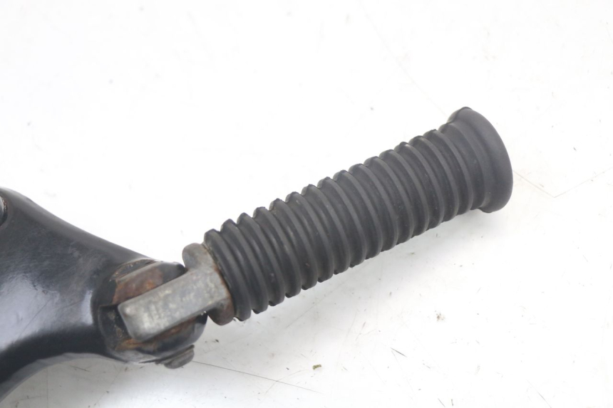 photo de PŁYTKA PODNÓŻKA TYLNA LEWA HARLEY DAVIDSON SPORTSTER XL CUSTOM 883 (1999 - 2006) - Zoom stanu zużycia