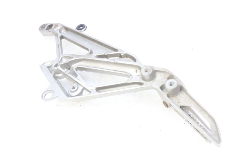 photo de PŁYTKA PODNÓŻKA TYLNA LEWA HONDA INTEGRA NC D 750 (2016 - 2018) - Zoom stanu zużycia