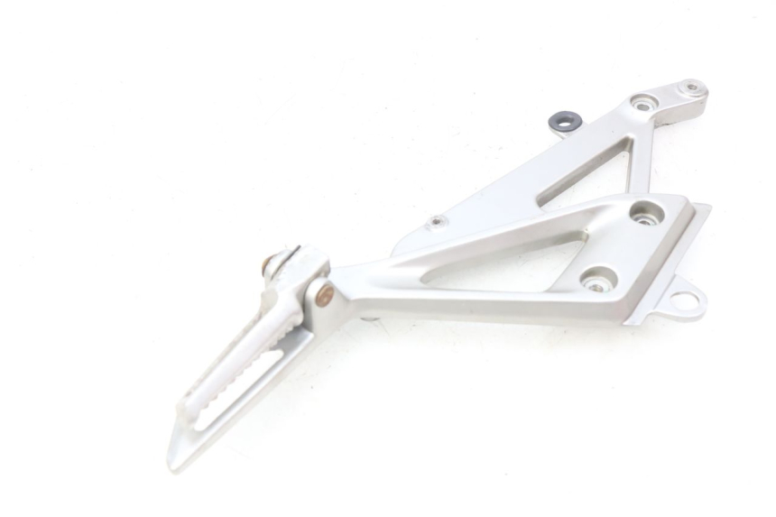 photo de PŁYTKA PODNÓŻKA TYLNA LEWA HONDA INTEGRA NC D 750 (2016 - 2018) - Zbliżenie techniczne