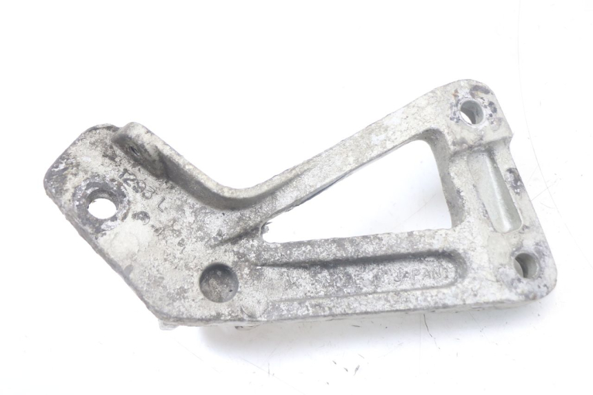 photo de PŁYTKA PODNÓŻKA TYLNA LEWA KAWASAKI GTR 1000 (1994 - 2004) - Inny kąt widzenia