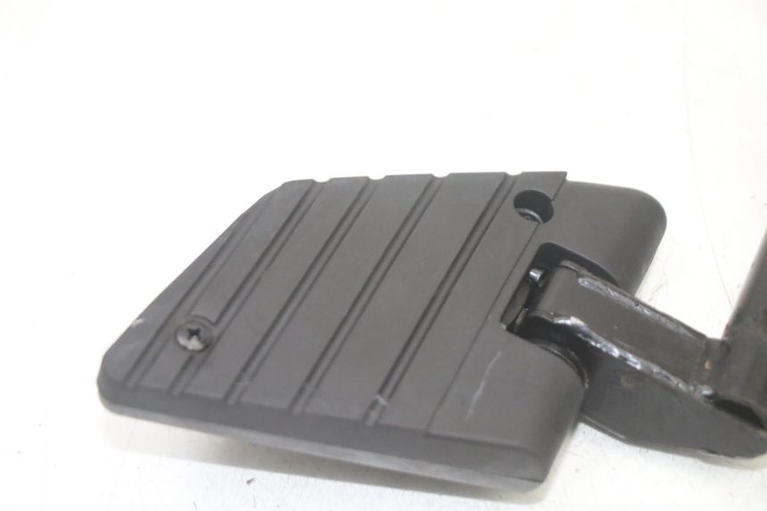 photo de PŁYTKA PODNÓŻKA TYLNA LEWA KYMCO PEOPLE S 125 (2000 - 2008) - Szczegół części