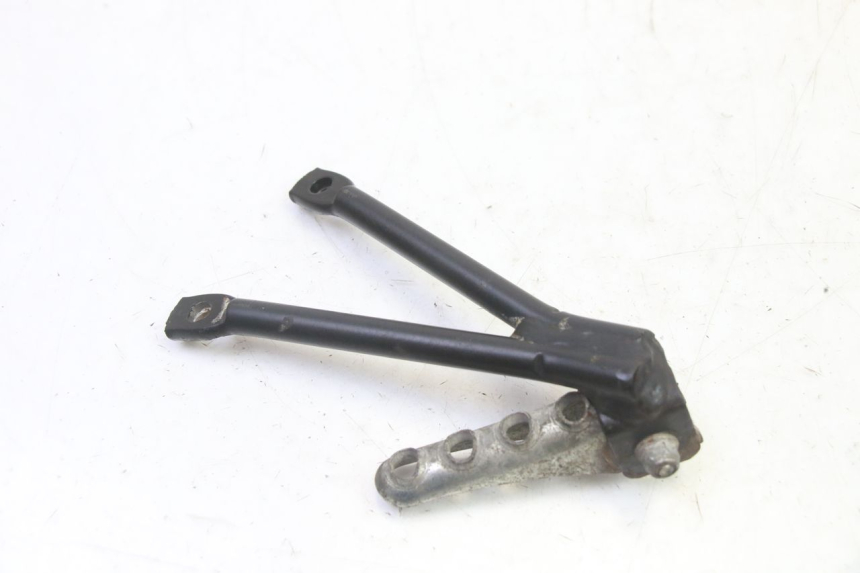 photo de PŁYTKA PODNÓŻKA TYLNA LEWA RIEJU MRT 50 (2018 - 2021) - Punkty mocowania