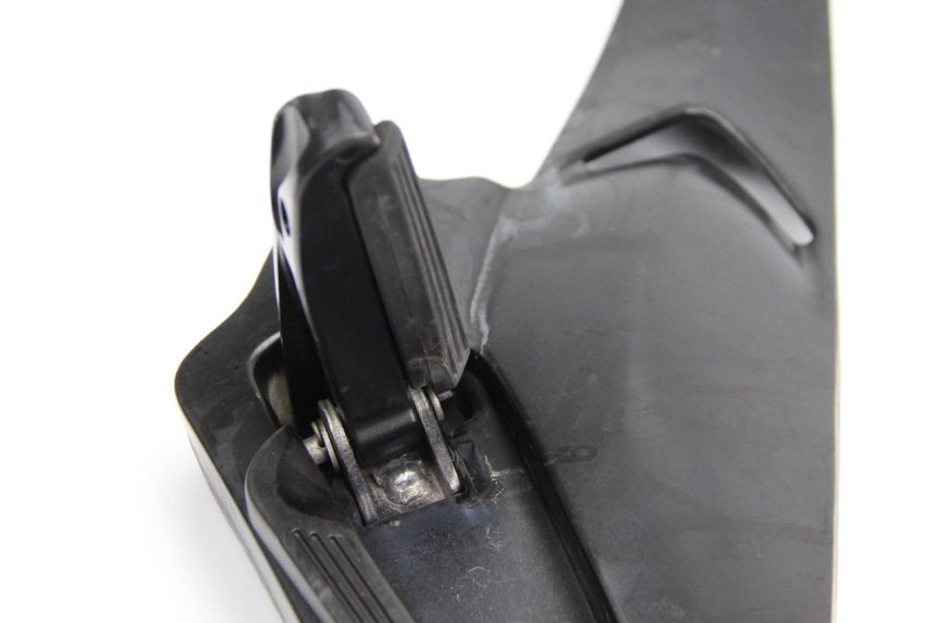 photo de PŁYTKA PODNÓŻKA TYLNA LEWA GILERA NEXUS 125 (2009 - 2013) - Szczegół części